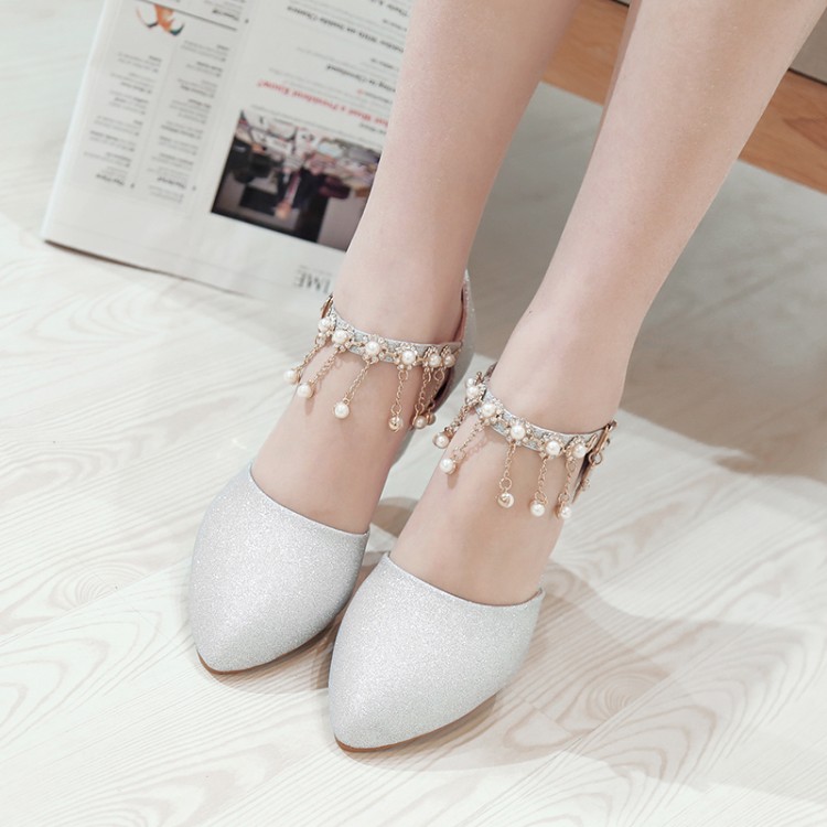 Women’s Fashion Flat Shoes with Tassel Detail and Pointed Toe